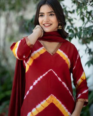 Women Dyed Regular Pure Silk Kurta with Trousers & With Dupatta 7