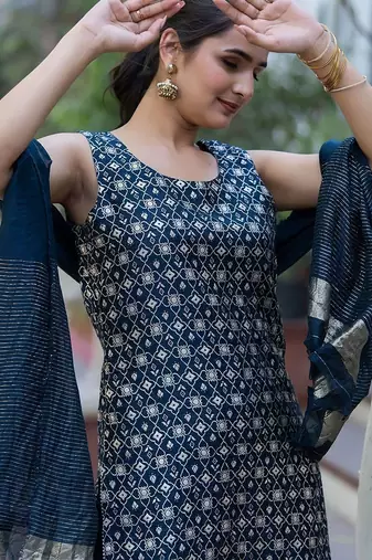 Floral Printed Round Neck Pure Silk Jacquard Straight Kurta with Trousers & Dupatta