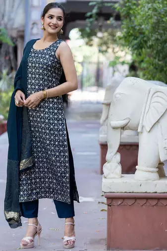 Floral Printed Round Neck Pure Silk Jacquard Straight Kurta with Trousers & Dupatta
