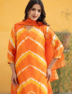 Leheriya Dyed V-Neck Pure Silk Straight Kurta With Trousers & Dupatta 7