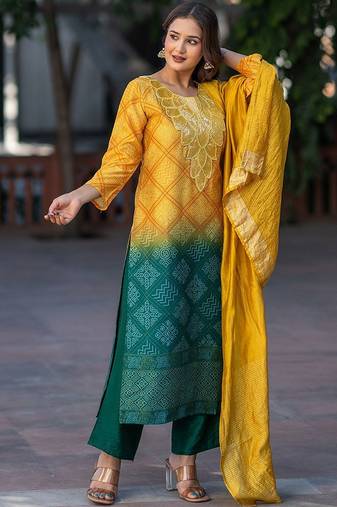 Women Dyed Kurta with Palazzo & Dupatta