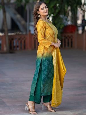 Women Dyed Kurta with Palazzo & Dupatta 3