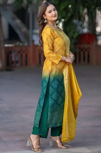 Women Dyed Kurta with Palazzo & Dupatta