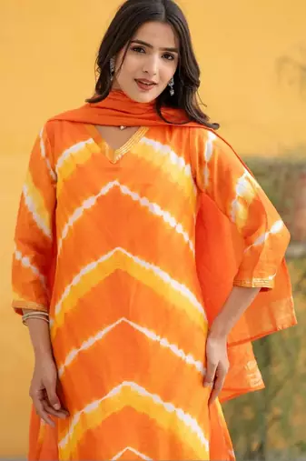 Women Dyed Regular Kurta with Palazzos & With Dupatta