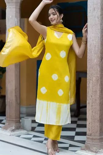 Shibori Dyed V-Neck Pure Silk Straight Kurta with Trousers & Dupatta