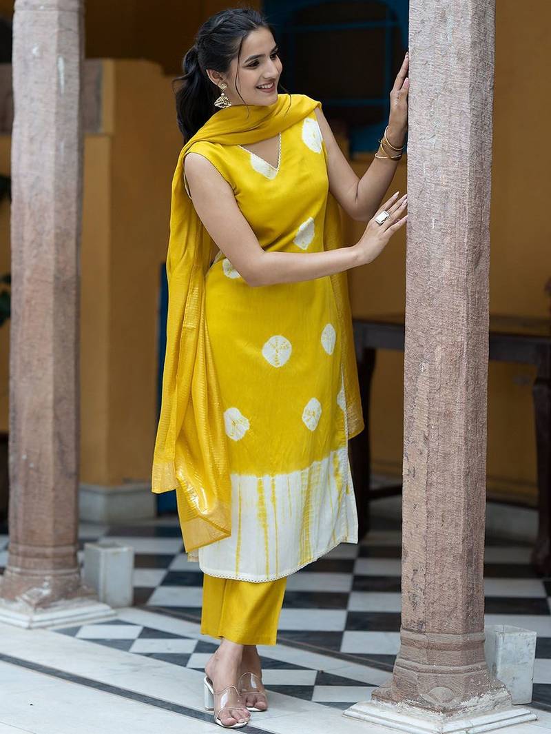 Shibori Dyed V-Neck Pure Silk Straight Kurta with Trousers & Dupatta