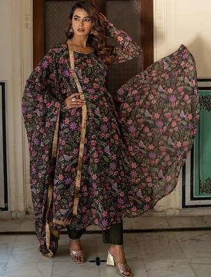 Floral Printed Round Neck Long Sleeves Anarkali Kurta with Trousers & Dupatta 3