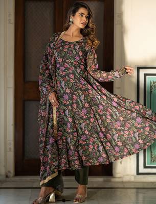 Floral Printed Round Neck Long Sleeves Anarkali Kurta with Trousers & Dupatta 6