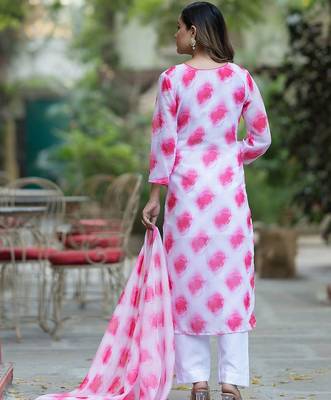 Floral Printed Regular Kurta with Trousers & With Dupatta 4