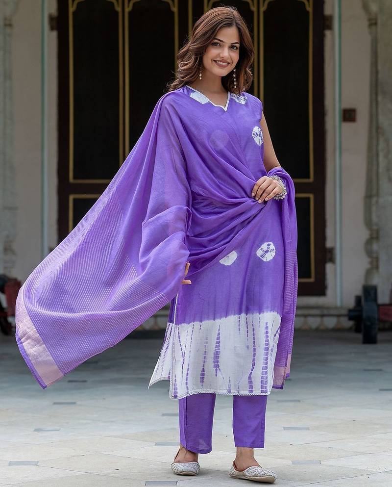 Women Dyed Regular Pure Silk Kurta with Trousers & With Dupatta