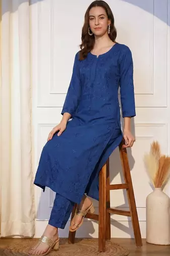 Women Ethnic Motifs Embroidered Regular Thread Work Kurta with Palazzos