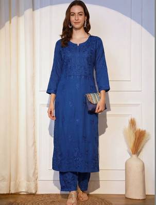 Women Ethnic Motifs Embroidered Regular Thread Work Kurta with Palazzos 5