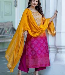 Bandhani Printed Sequinned Round Neck Kurta with Trousers & Dupatta