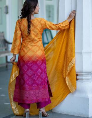 Bandhani Printed Sequinned Round Neck Kurta with Trousers & Dupatta 4