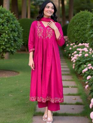 Women Ethnic Motifs Embroidered Panelled Thread Work Chanderi Silk Kurta with Trousers & With Dupatta 7