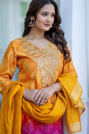 Women Ombre Dyed Regular Thread Work Kurta with Palazzos & With Dupatta