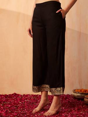 Bandhani Printed Zari V-Neck Sleeveless Straight Kurta With Palazzo 7