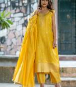 Women Ethnic Motifs Regular Gotta Patti Pure Silk Kurta with Trousers & With Dupatta