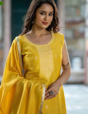 Women Ethnic Motifs Regular Gotta Patti Pure Silk Kurta with Trousers & With Dupatta 2