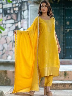 Women Ethnic Motifs Regular Gotta Patti Pure Silk Kurta with Trousers & With Dupatta 6