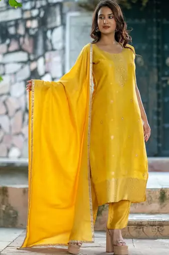 Women Ethnic Motifs Regular Gotta Patti Pure Silk Kurta with Trousers & With Dupatta