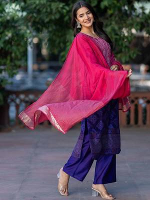 Women Ombre Dyed Regular Thread Work Kurta with Palazzos & With Dupatta 3