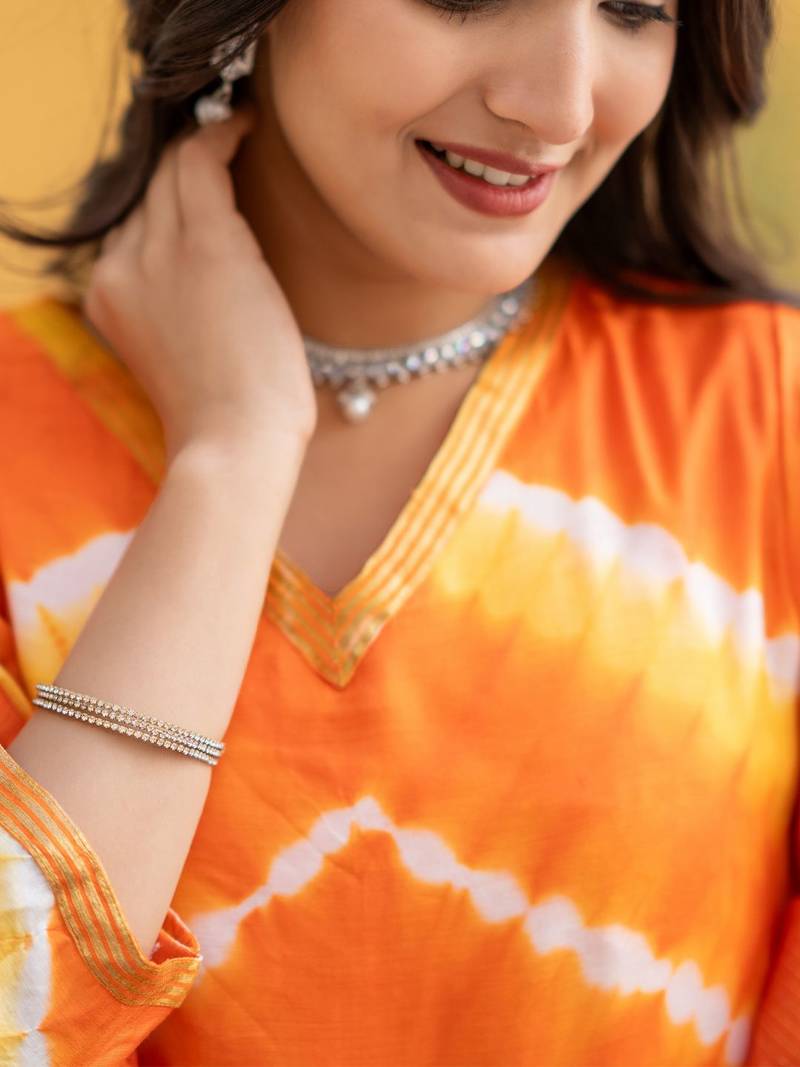 Women Dyed Regular Pure Silk Kurta with Trousers & With Dupatta