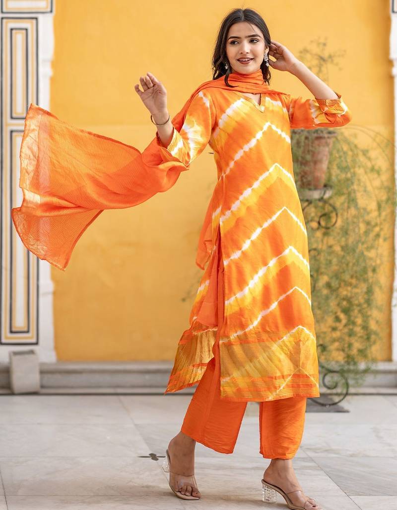 Women Dyed Regular Pure Silk Kurta with Trousers & With Dupatta