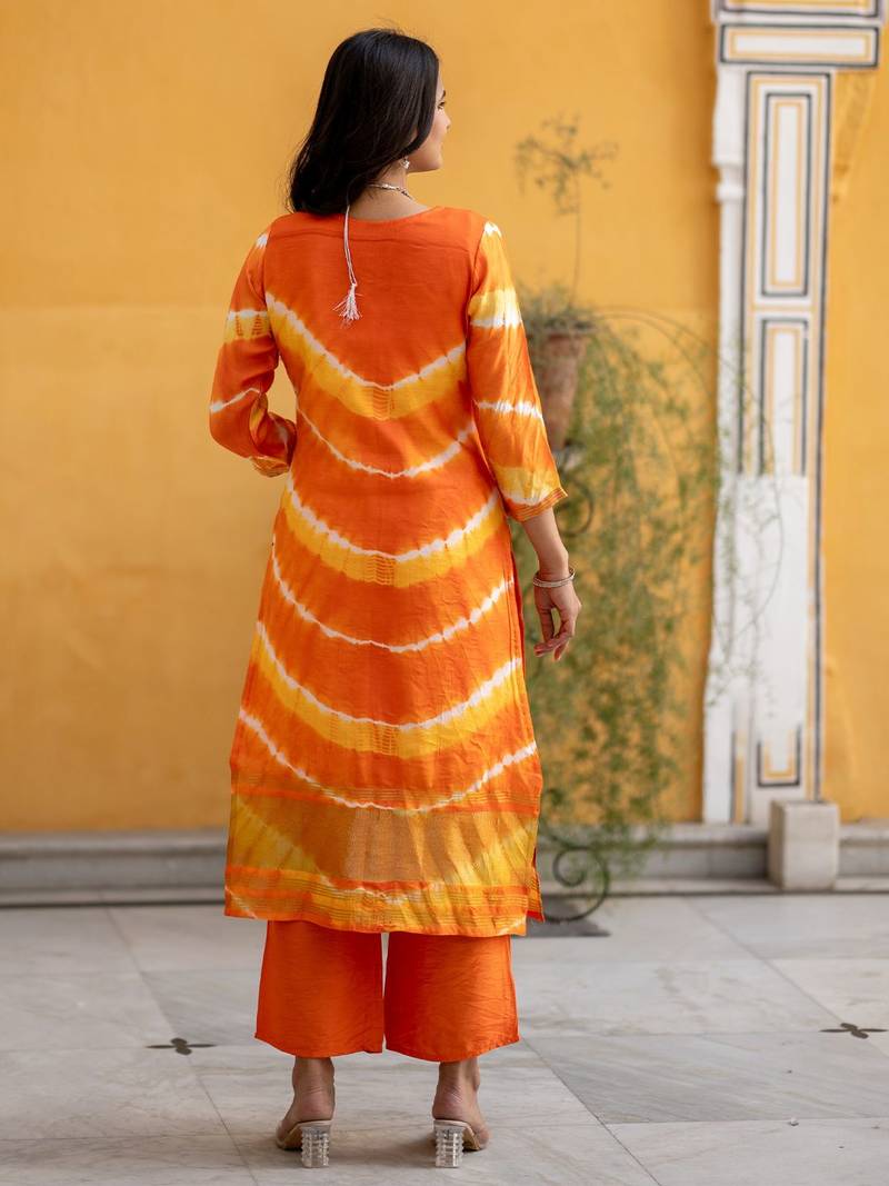 Women Dyed Regular Pure Silk Kurta with Trousers & With Dupatta