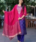Women Bandhani Embroidered Kurta with Trousers & Dupatta