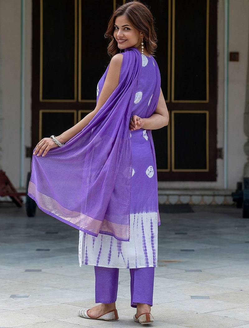 Women Bandhani Dyed Regular Aari Work Pure Silk Kurta with Trousers & With Dupatta