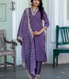 Bandhani Printed V-Neck Sequinned Straight Kurta With Trousers & Dupatta
