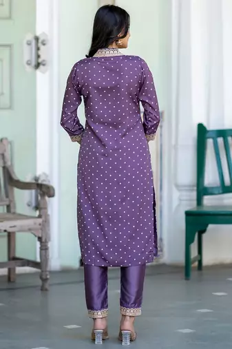 Bandhani Printed V-Neck Sequinned Straight Kurta With Trousers & Dupatta