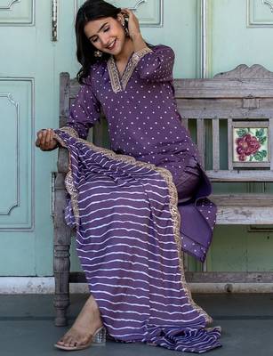 Bandhani Printed V-Neck Sequinned Straight Kurta With Trousers & Dupatta 6