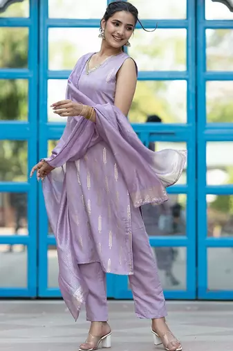 Floral Woven Design Regular Gotta Patti Pure Silk Kurta With Trousers & Dupatta
