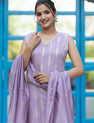 Floral Woven Design Regular Gotta Patti Pure Silk Kurta With Trousers & Dupatta 6