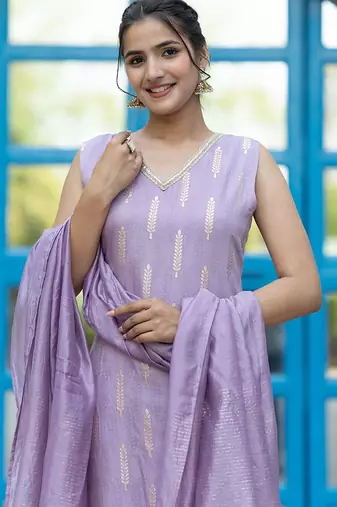 Floral Woven Design Regular Gotta Patti Pure Silk Kurta With Trousers & Dupatta