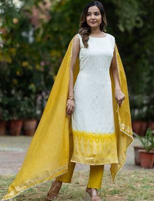 Ethnic Motifs Regular Pure Silk Kurta with Trousers & With Dupatta 3