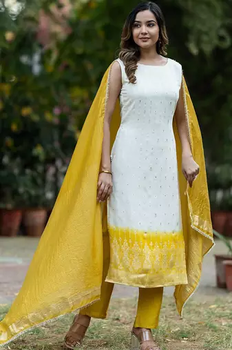 Ethnic Motifs Regular Pure Silk Kurta with Trousers & With Dupatta