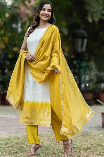 Ethnic Motifs Regular Pure Silk Kurta with Trousers & With Dupatta