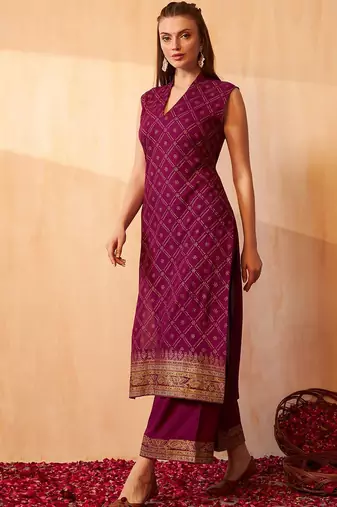 Bandhani Printed Zari V-Neck Sleeveless Straight Kurta With Palazzo