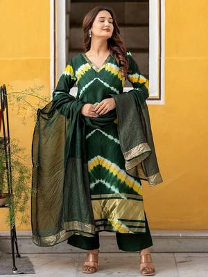 Women Dyed Regular Pure Silk Kurta with Trousers & With Dupatta 1
