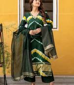 Women Dyed Regular Pure Silk Kurta with Trousers & With Dupatta