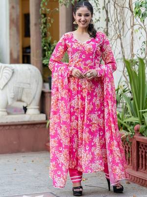 Women Floral Printed Angrakha Kurta with Trousers & With Dupatta 1