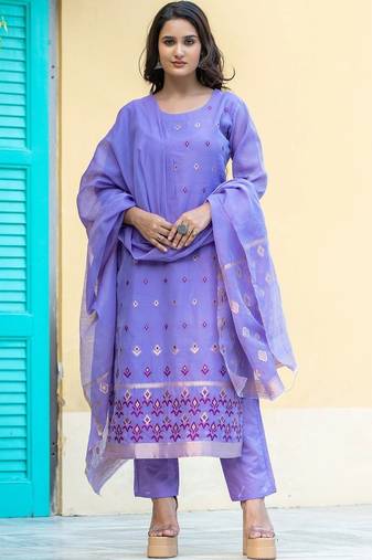 Women Ethnic Motifs Regular Kurta with Trousers & With Dupatta