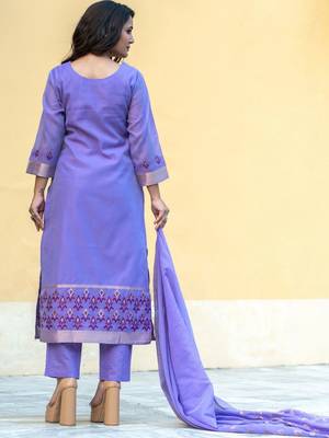 Women Ethnic Motifs Regular Kurta with Trousers & With Dupatta 4