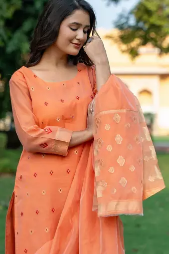 Women Ethnic Motifs Regular Kurta with Trousers & With Dupatta