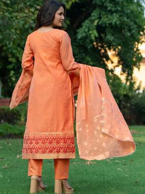 Women Ethnic Motifs Regular Kurta with Trousers & With Dupatta 4