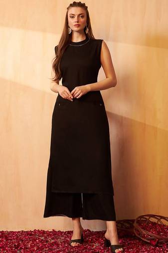 Gotta Patti Round Neck Sleeveless Straight Kurta With Palazzo
