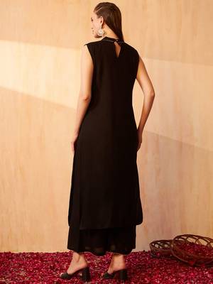 Gotta Patti Round Neck Sleeveless Straight Kurta With Palazzo 5